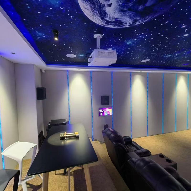 호텔에 적합한 패브릭으로 감싼 흡음 벽면 패널을 사용한 인테리어 디자인